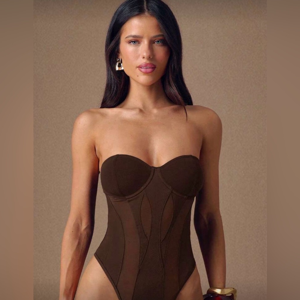 Brown strapless body suit. Never Worn. Size L